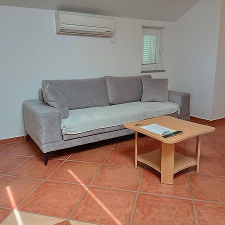 Villa Bionda Malinska Ruang foto